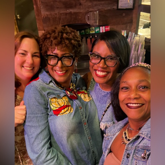 ✨✨Wanna be in the know?! Like this flyer to know when I’m going live ✨✨ - Picture 3 of 16